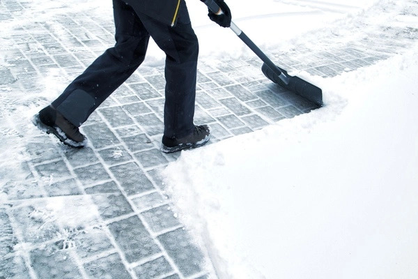 How Snow Removal Services Improve Safety for Driveways Sammamish, WA, 98074 How Snow Removal Services Improve Safety for Driveways Sammamish, WA, 98074