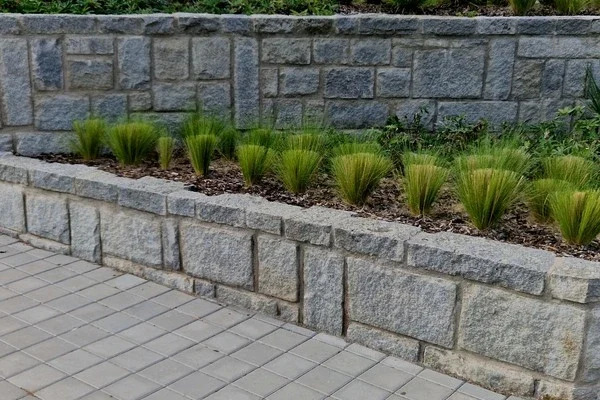 Key Signs Your Property Needs Retaining Wall Installation Sammamish, WA, 98074